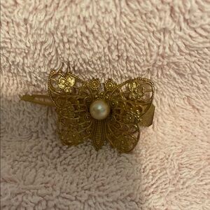 Elegant Gold Butterfly Hair Clip